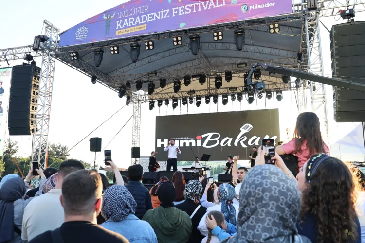 Nilüfer Karadeniz Festivali Renkli Görüntülerle Sona Erdi
