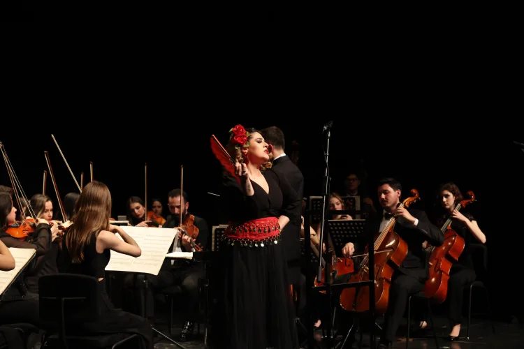 Nilüfer Senfoni Orkestrası Baharı Konserle Karşıladı