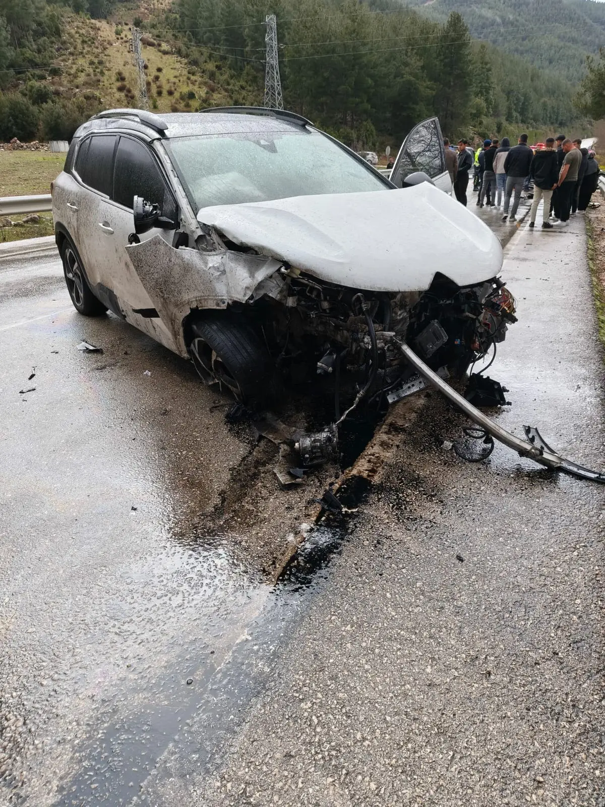 Isparta daki kazadan kahreden haber! Yeni nişanlı çift hayattan koptu 5