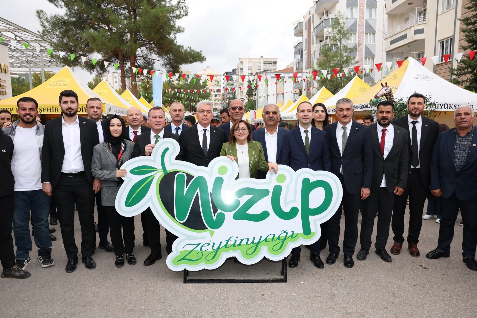 Nizip'e Yeni Yatırımlar: Modern Zeytin ve Fıstık Hali Kurulacak
