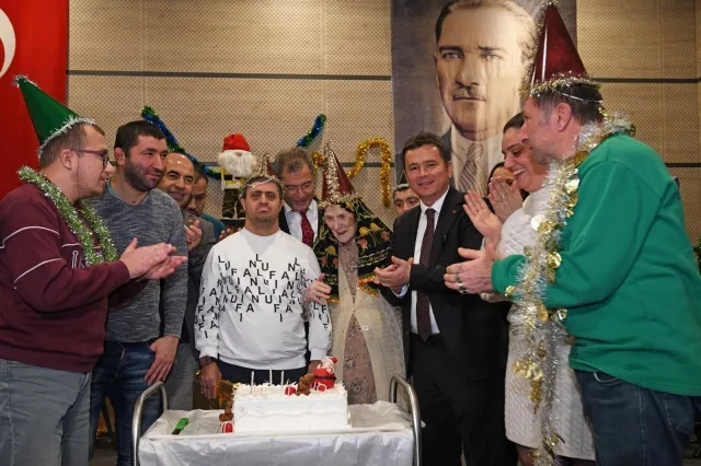 OBAM’da Neşe Dolu Yılbaşı Kutlaması