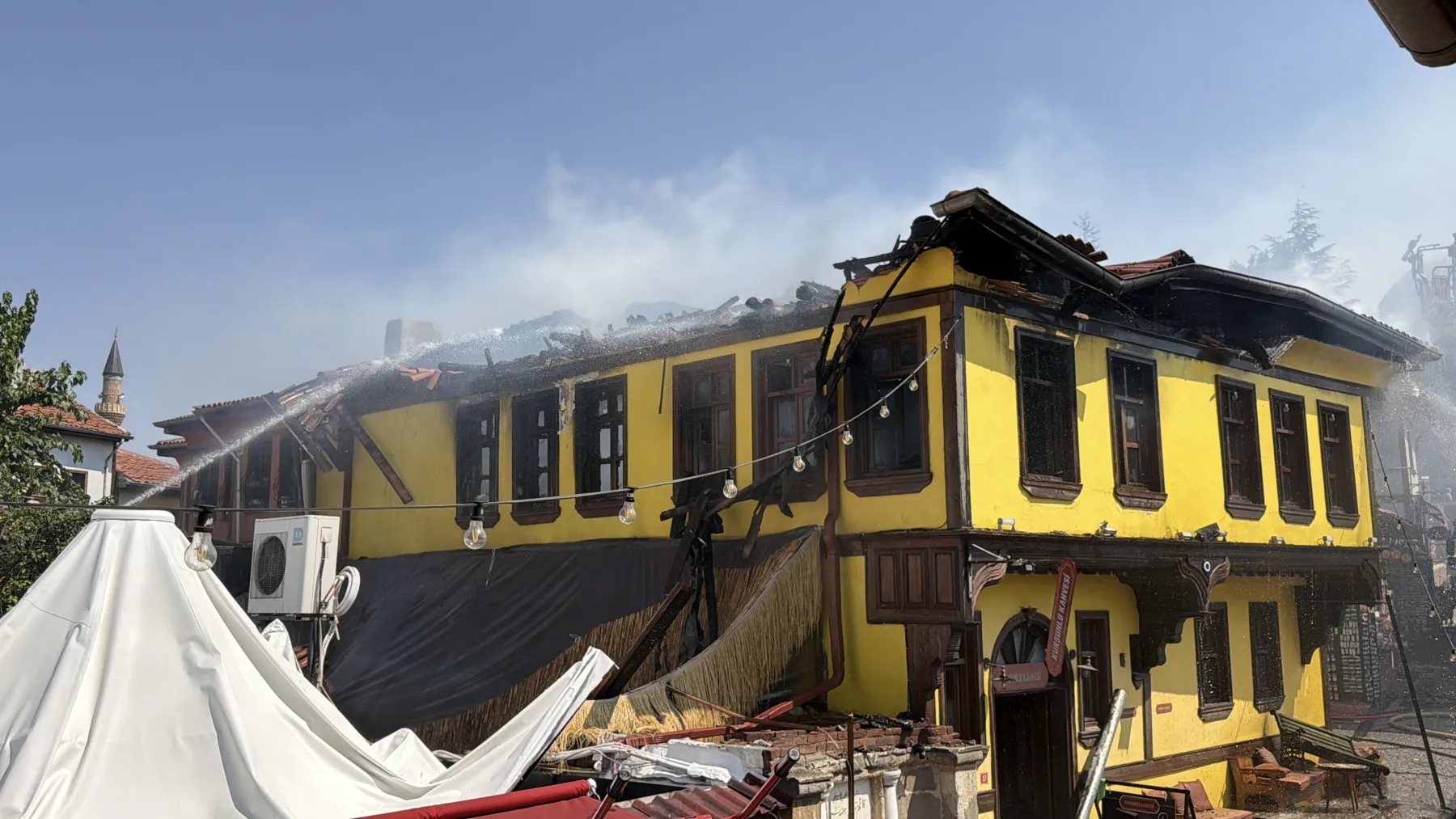 Odunpazarı’nda Kafe Yangını: 5 Yaralı!