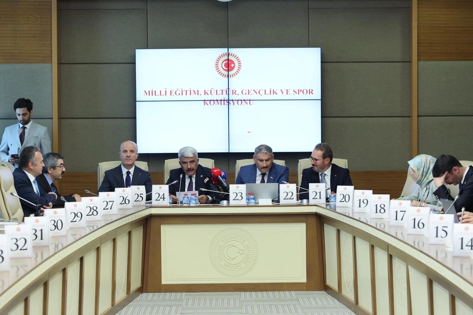 Öğrenci Affı Genişliyor: Yeniden Eğitim Hakkı!