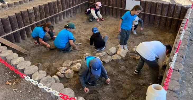 Öğrenciler, Arkeopark’ta arkeolojiyi tanıyor