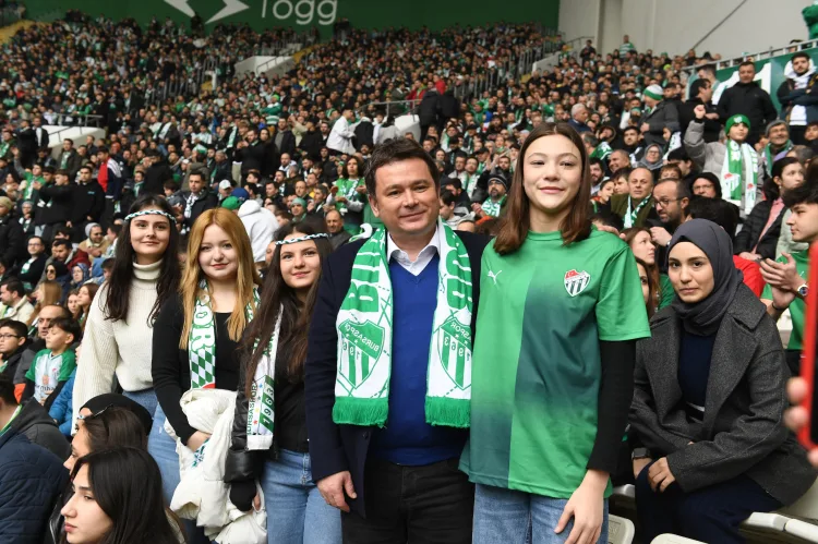 Öğrenciler stadyumda