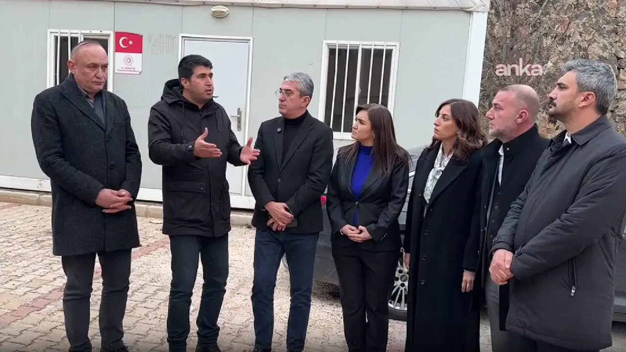 Öğrenciler İzin Almadan Toplantıya Götürüldü!