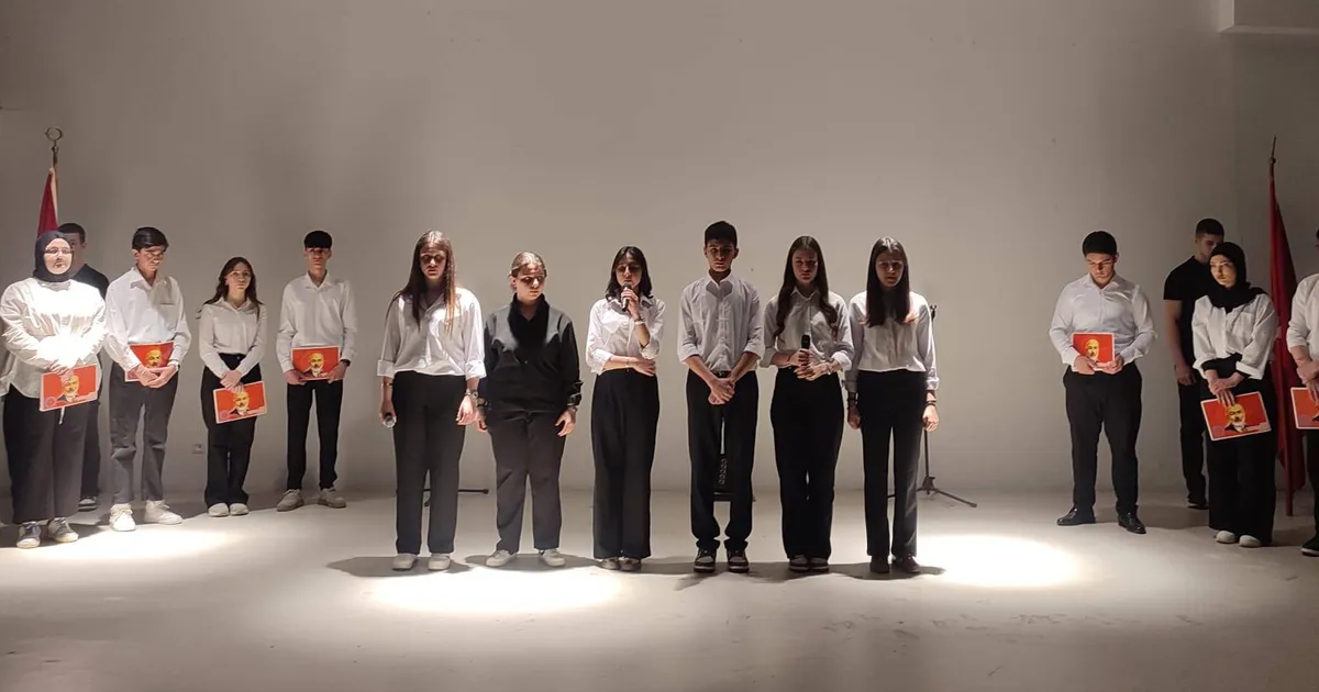 Öğrencilerden Unutulmaz Performans Gecesi!