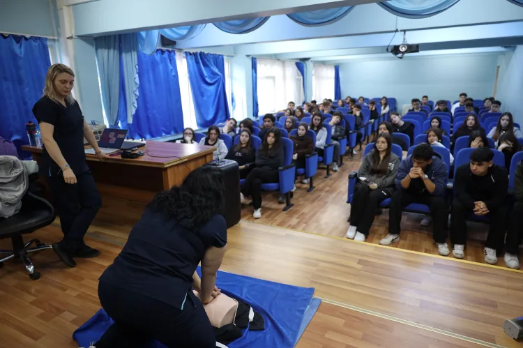 Öğrencilere İlk Yardım Eğitimi: Hayat Kurtarır!