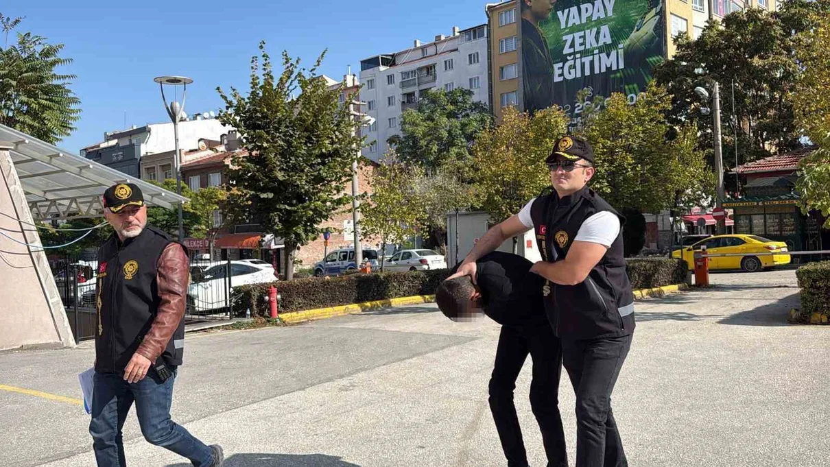 Öğrenciyi dolandıran şahsa ev hapsi cezası verildi