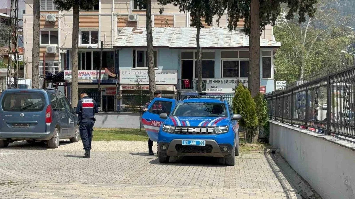 Öğretmen, Sosyal Medya Yüzünden Hastaneye Yatırıldı