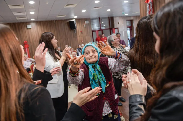 Öğretmenler Günü’nde Duygu Dolu Anlar İzmir’de