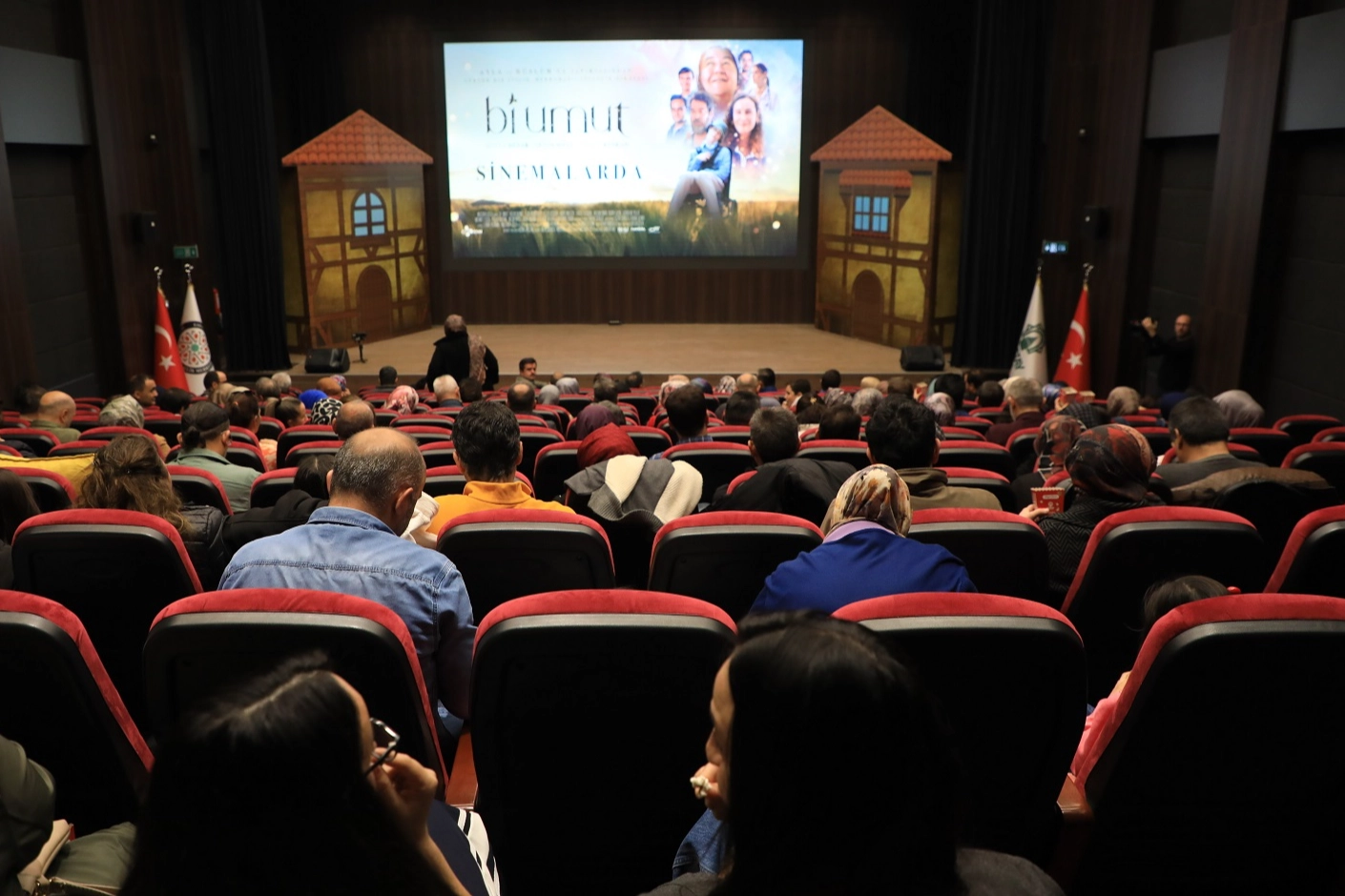 Öğretmenler Günü’nde Duygu Dolu Film Gösterimi!