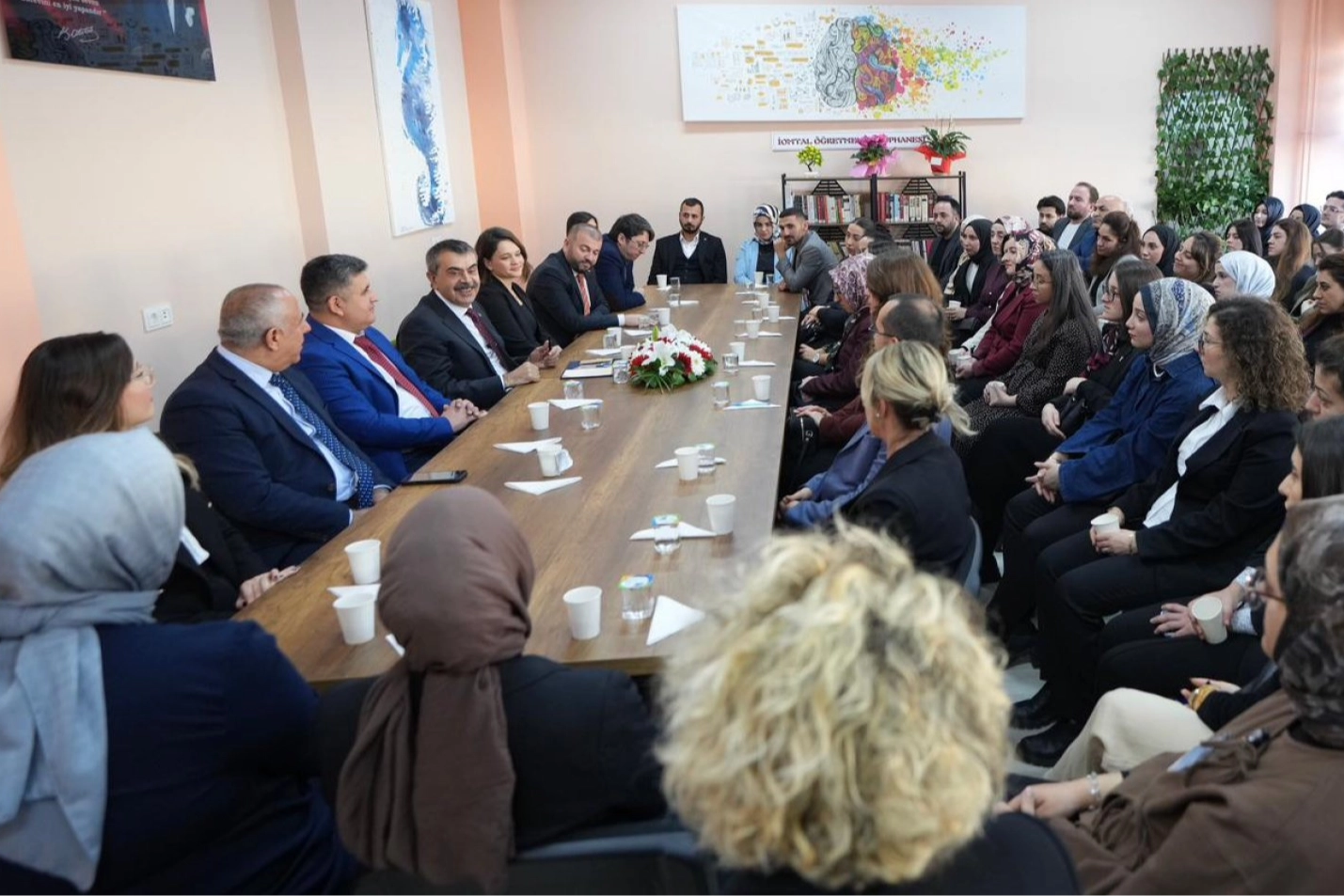 Öğretmenler İçin Yeni Kariyer Kılavuzu Yayınlandı