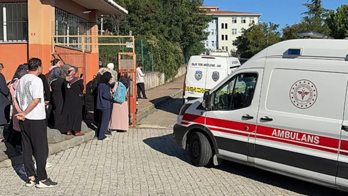 Okulda Bıçaklı Saldırı: 8 Öğrenci Yaralı!