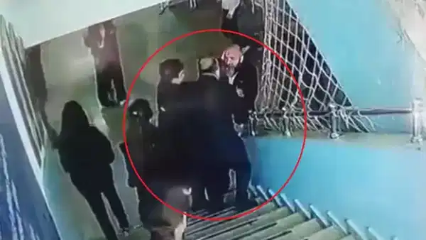 Okulda Öğretmene Saldırı: Güvenlik Skandalı!
