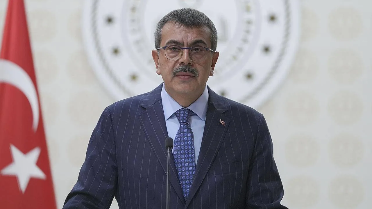Okullardaki Saldırılara Tepkiler Yükseliyor!