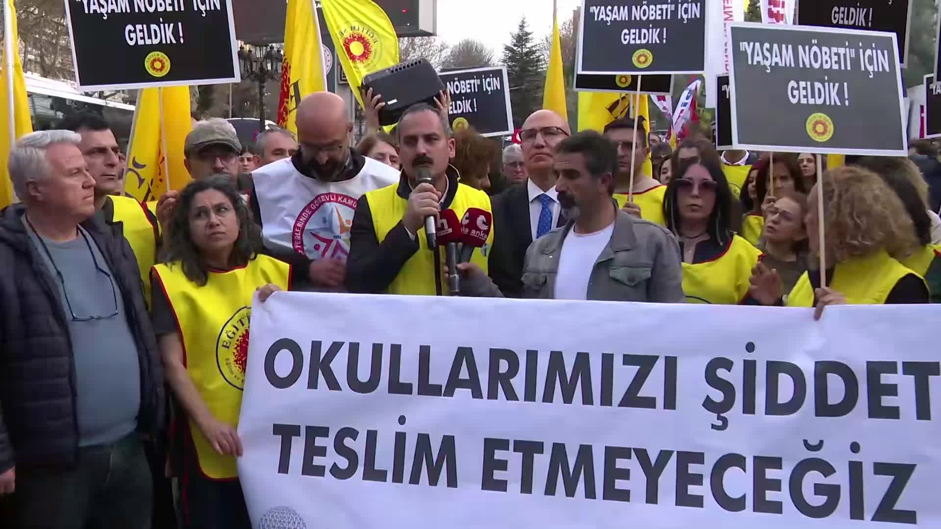 Okullardaki Şiddete Karşı Yaşam Nöbeti Başladı