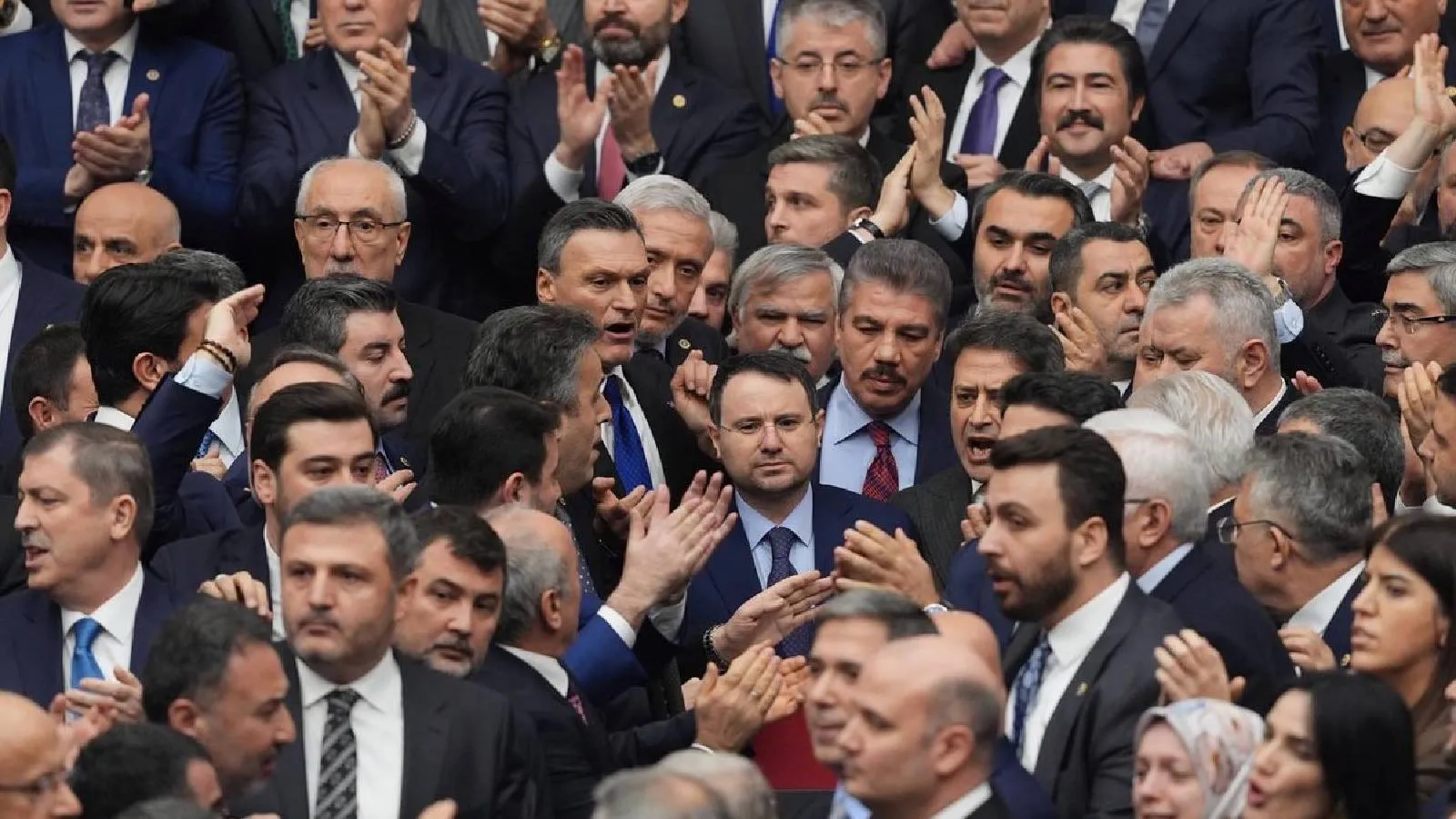 Ömer Çelik’ten CHP’ye Sert Tepki: Saldırı Var!