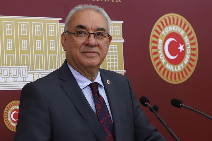 Önder Aksakal: ABD ve İsrail İran’da Yenildi!