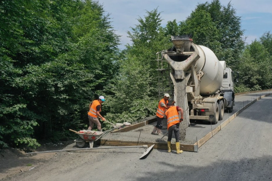 Ordu’da 3 İlçeyi Bağlayan Yeni Beton Yol Başladı