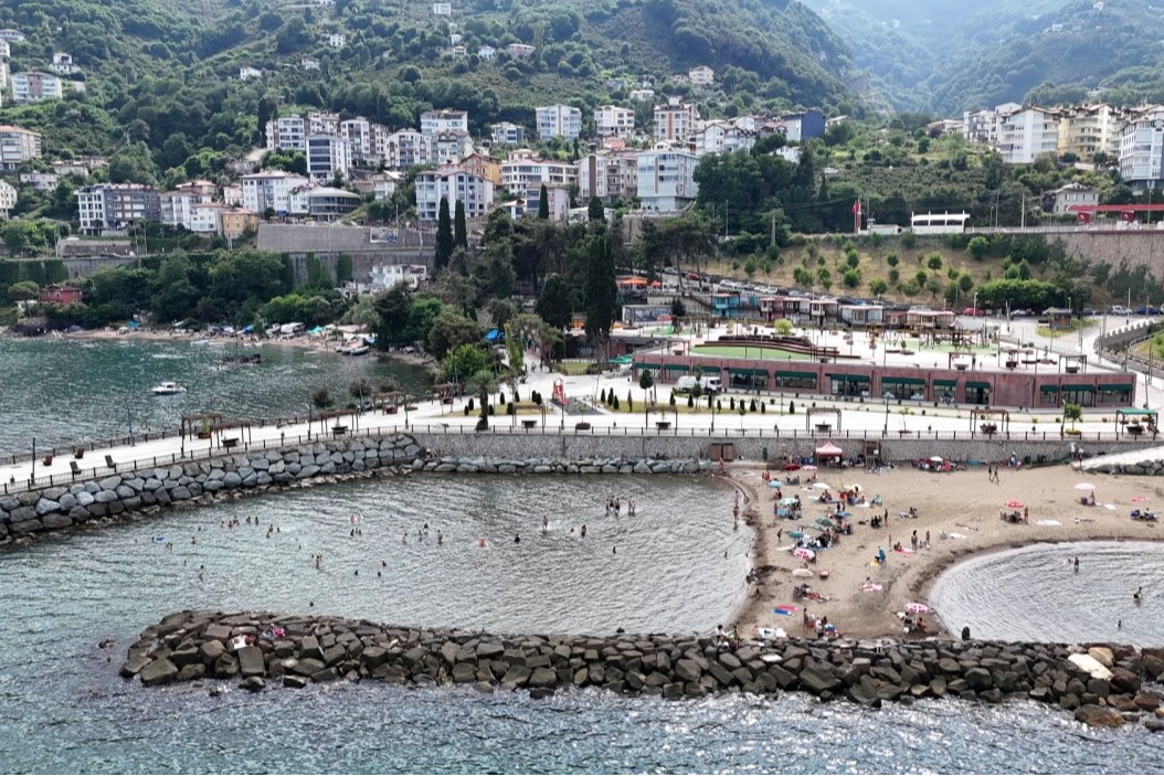 Ordu’da Gökdelenler Yıkıldı, Kumsal Halkın Oldu!
