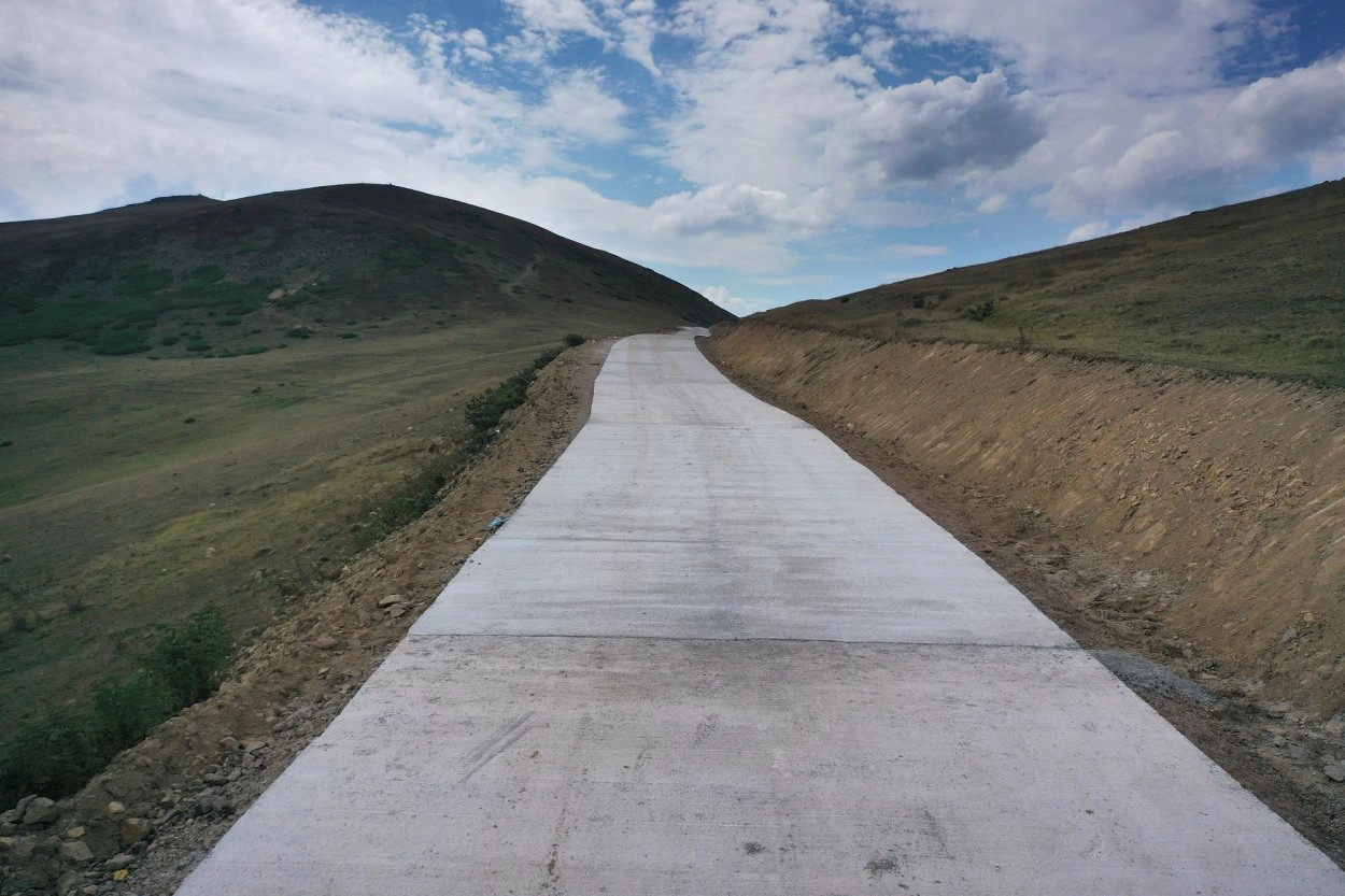 Ordu’da Yayla Ulaşımı İçin Beton Yol Çalışması