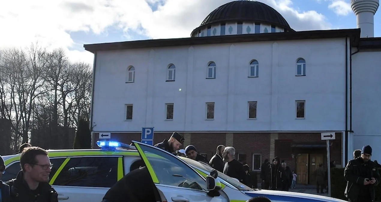 Örebro’daki Cami Saldırısında İki Yaralı!
