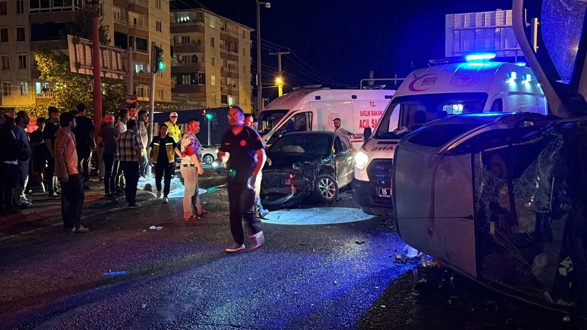 Orhangazi’de Kırmızı Işık İhlali Sonucu 5 Yaralı