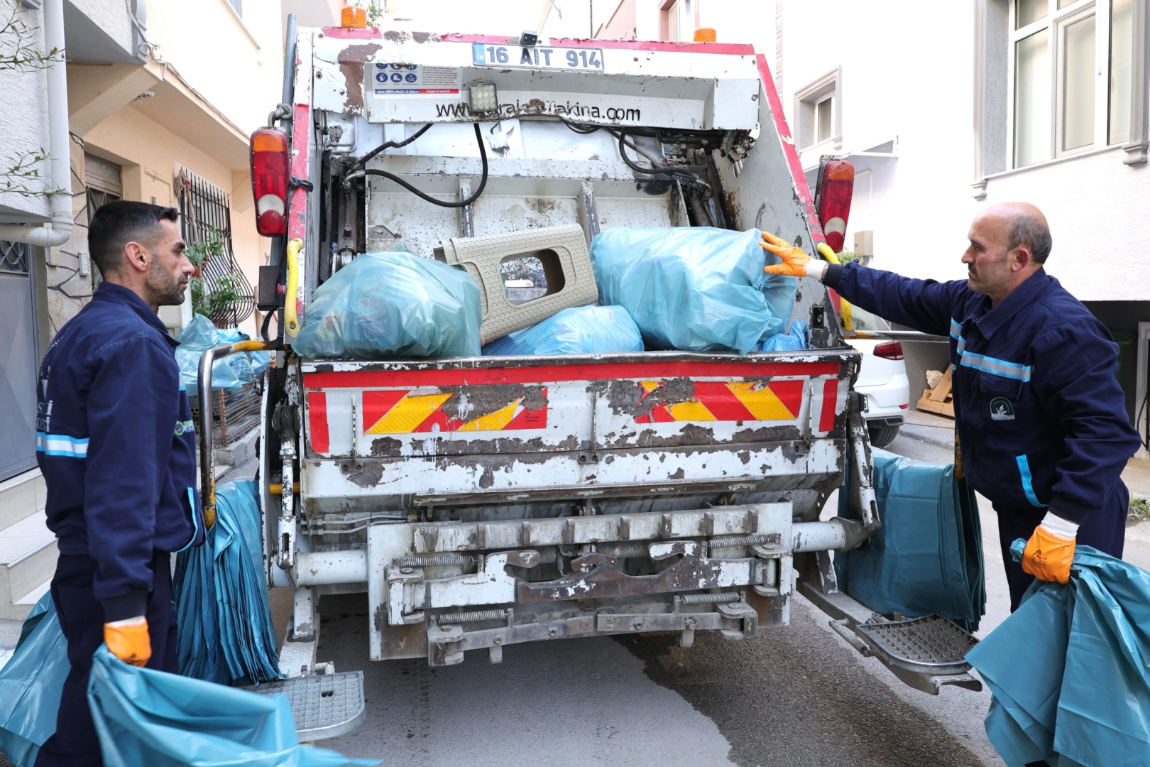 Osmangazi’de 73 Bin Ağaç Geri Dönüşümle Kurtarıldı!
