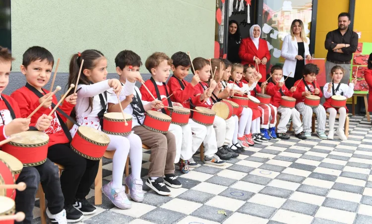 Osmangazi’de Kreşler, Kadınları İş Hayatına Döndürüyor