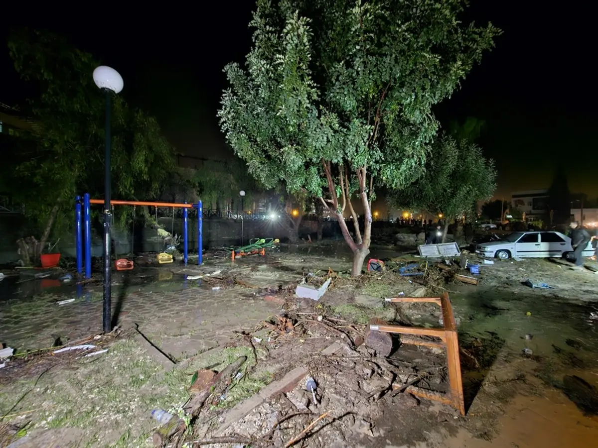 Osmaniye kabusu yaşadı! Selde can kayıpları var... Evler, iş yerleri, hastane morgu sular altında kaldı 8