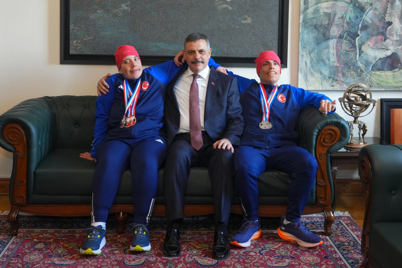 Otizmli Sporcuların Başarısı Bakan Çiftçi’yi Gururlandırdı
