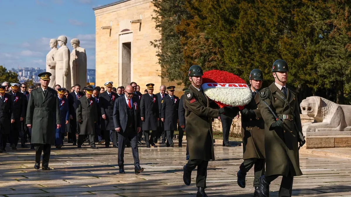 OYAK, 65. Yılında Anıtkabir’i Ziyaret Etti
