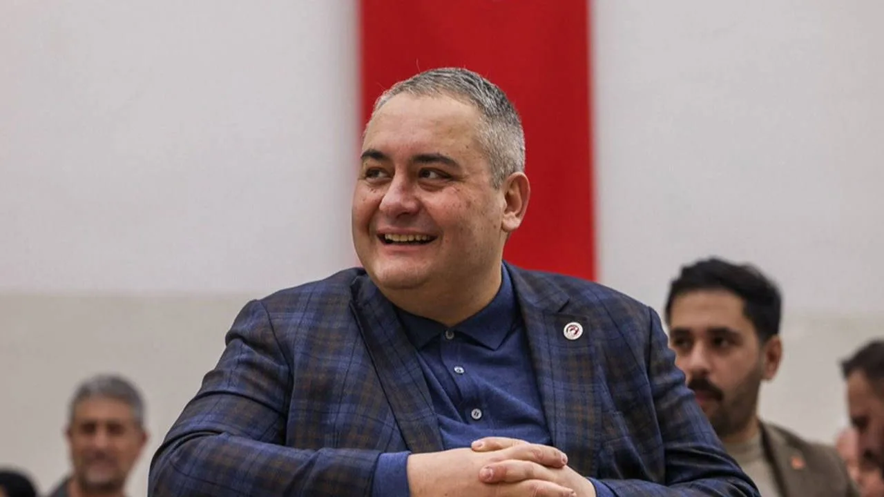 Özarslan’ın AKP Geçişi Raffa Kaldırıldı!