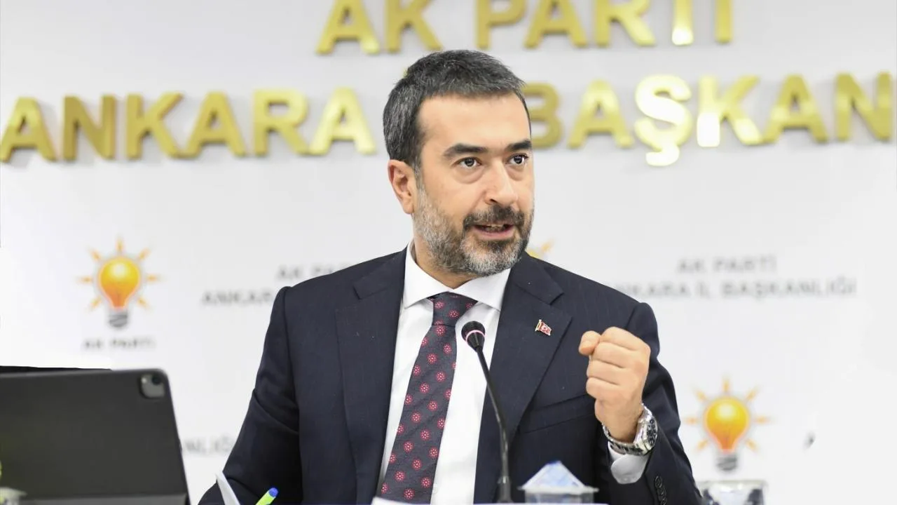 Özcan’dan Özel’e Sert Tepki: ‘Sokak Dili Provokasyonu’