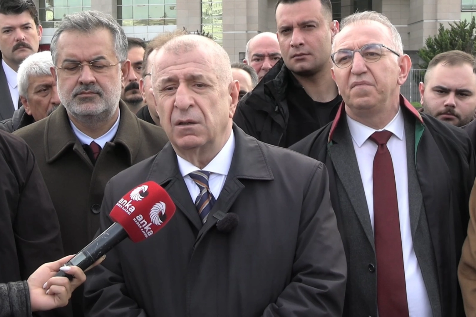 Özdağ Beraat Etti: Hukuk Sürecine Eleştiri!