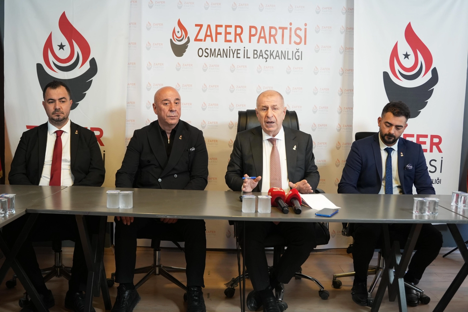 Özdağ’dan Erdoğan-Trump Zirvesine Sert Eleştiri