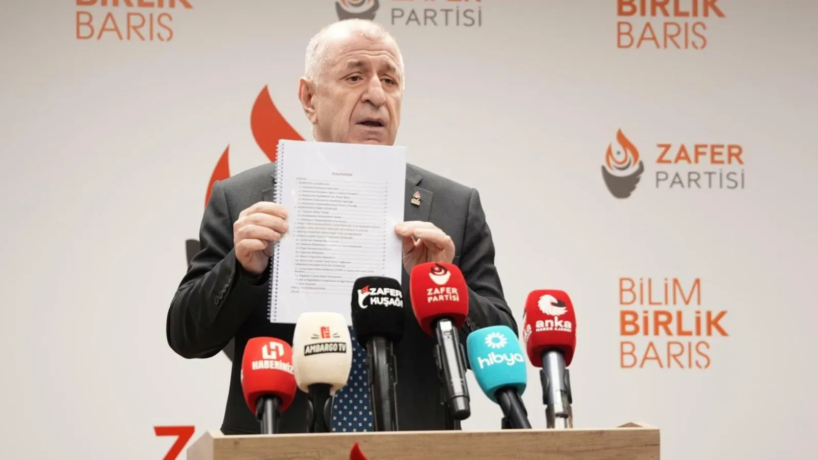 Özdağ: Rapor, Türkiye’ye darbe niteliğinde!