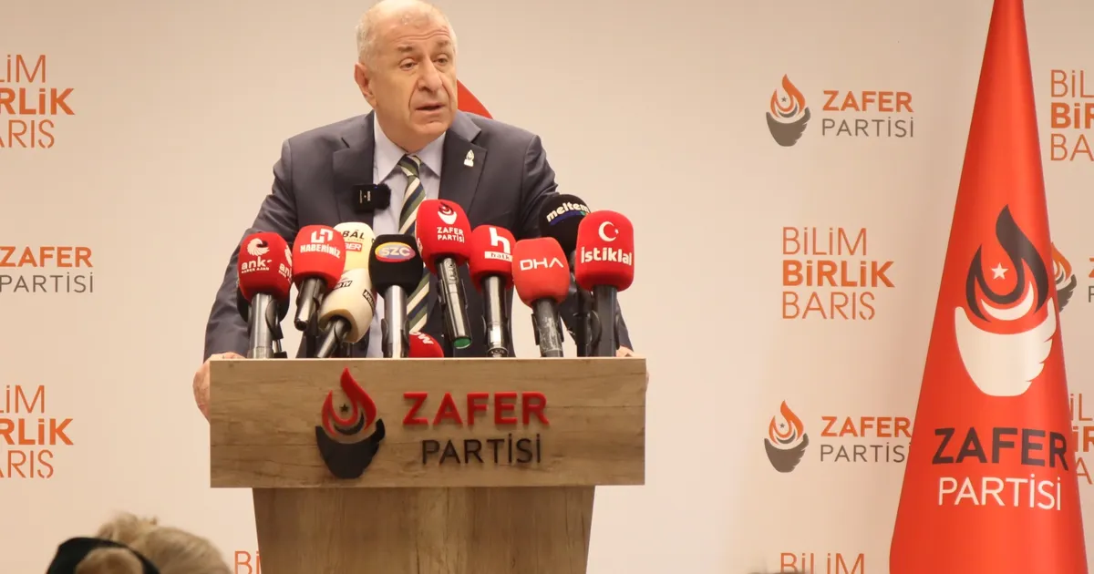 Özdağ: Türkiye Milli Kimliği Tehdit Altında!