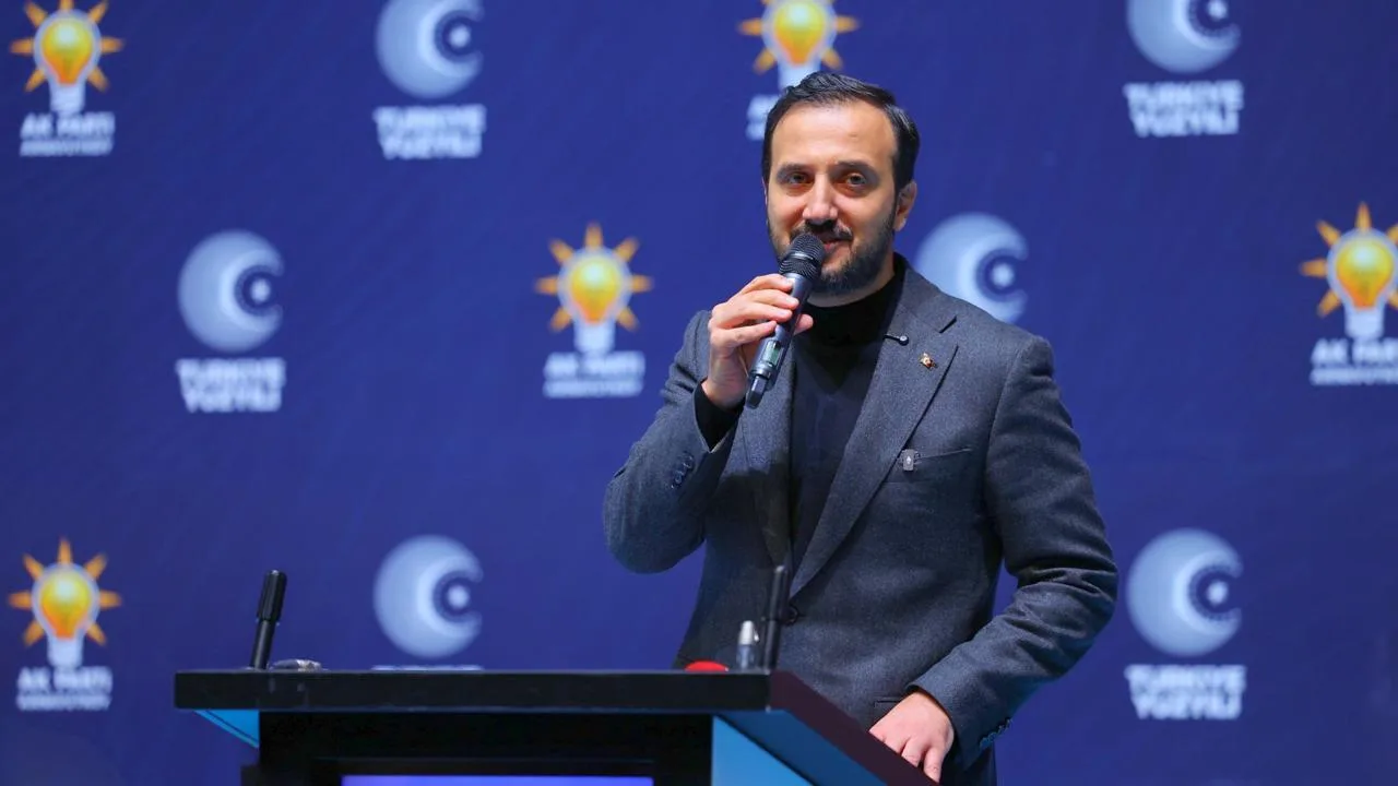 Özdemir: CHP’de Siyasi Çürüme ve Hiyerarşi Krizi