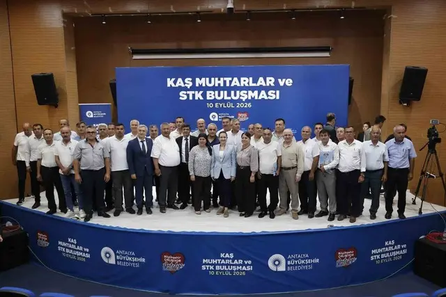 Güreşçileri alnından öpmüştü! Büşra Özdemir den açıklama: