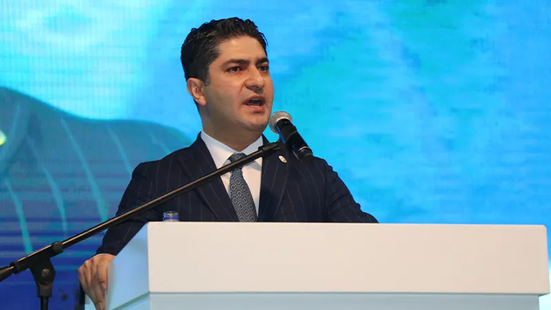 Özdemir: Türk Basını Zor Günlerden Geçiyor!