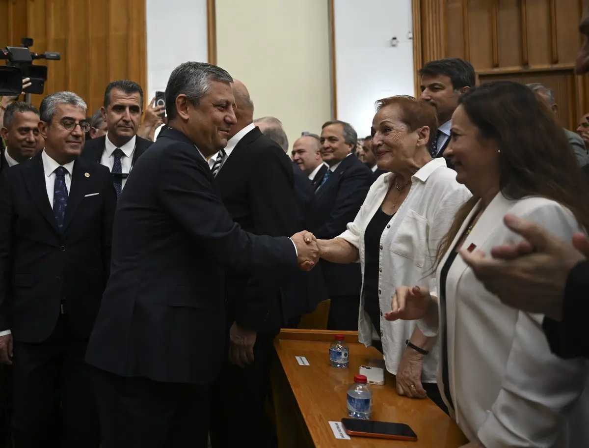 Son dakika | yeni partiyi resmen duyurdu chp ye veda etti: nu ne yava geride b