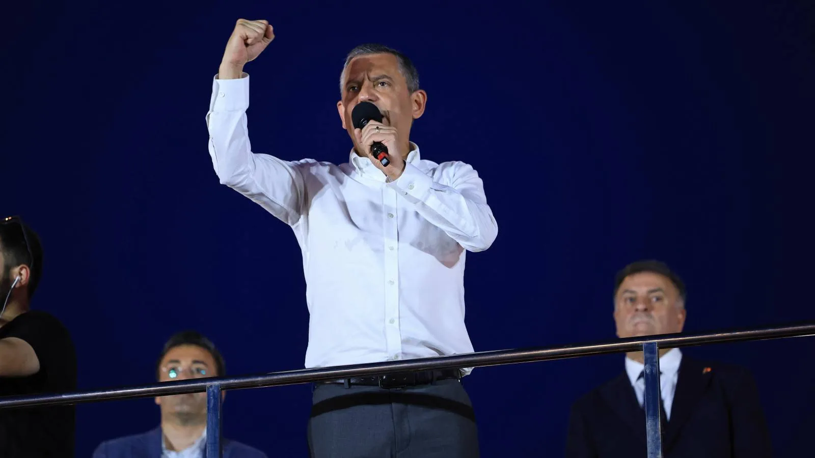 Özgür Özel: ‘Akın, sert kayaya çarptın!’