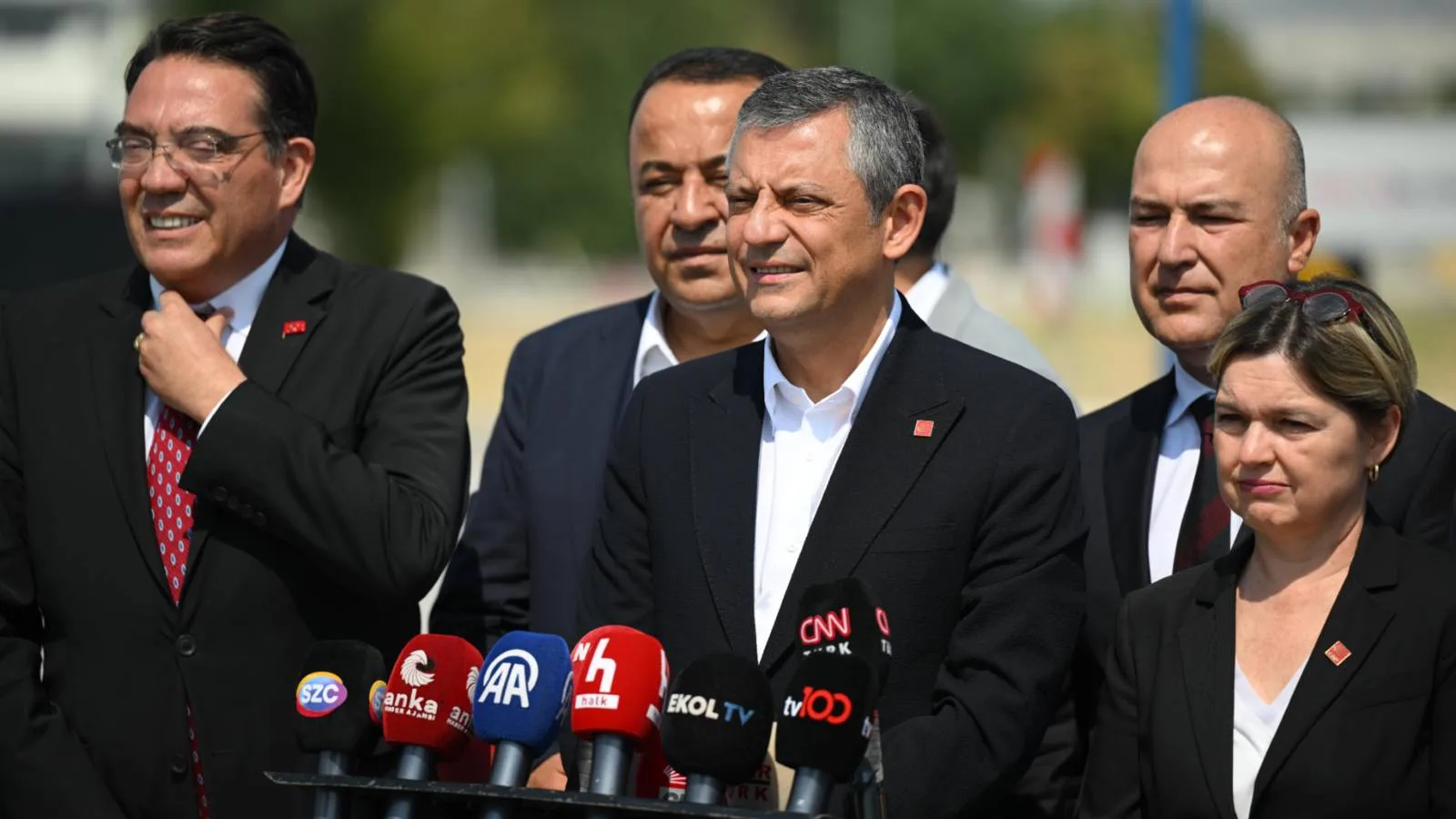Özgür Özel: Anayasa Tartışmalarına Katılmayacağız!