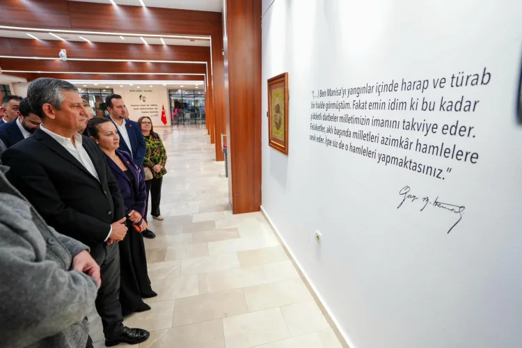 Özgür Özel, Atatürk Sergisi’nde Duygu Dolu Anlar