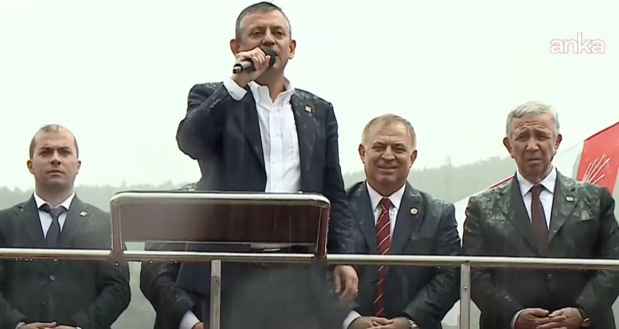 Özgür Özel, Bayburt’ta Mitingde Ses Getirdi