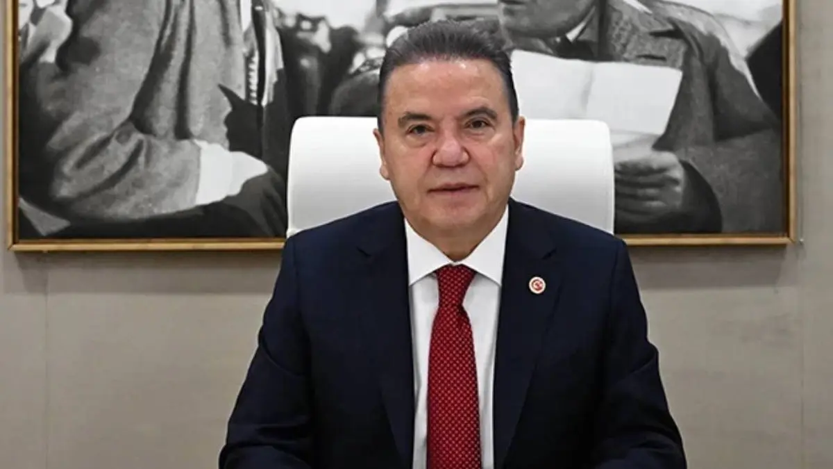 Özgür Özel den Muhittin Böcek açıklaması: