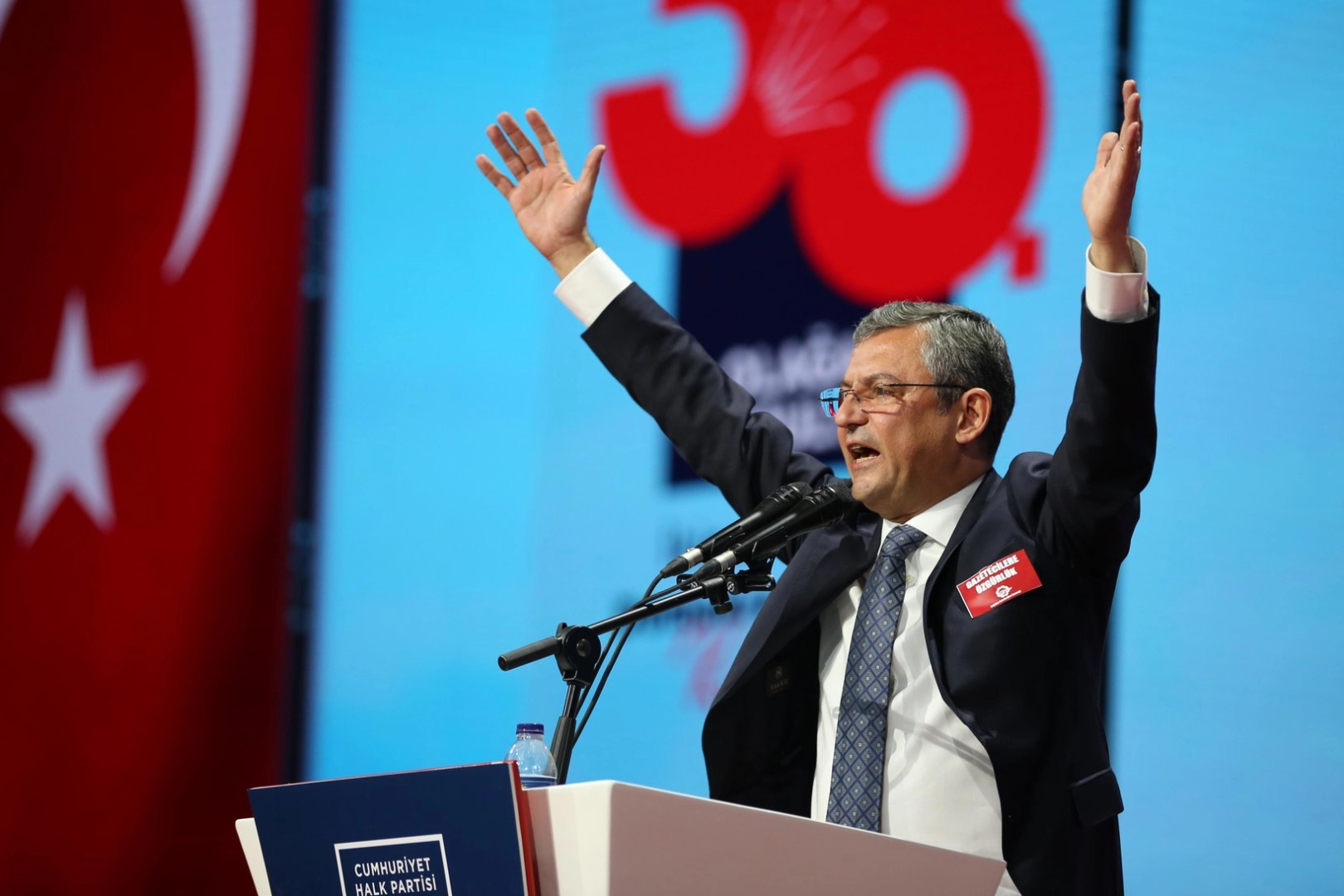 Özgür Özel, CHP’nin Yeni TBMM Grup Başkanı!