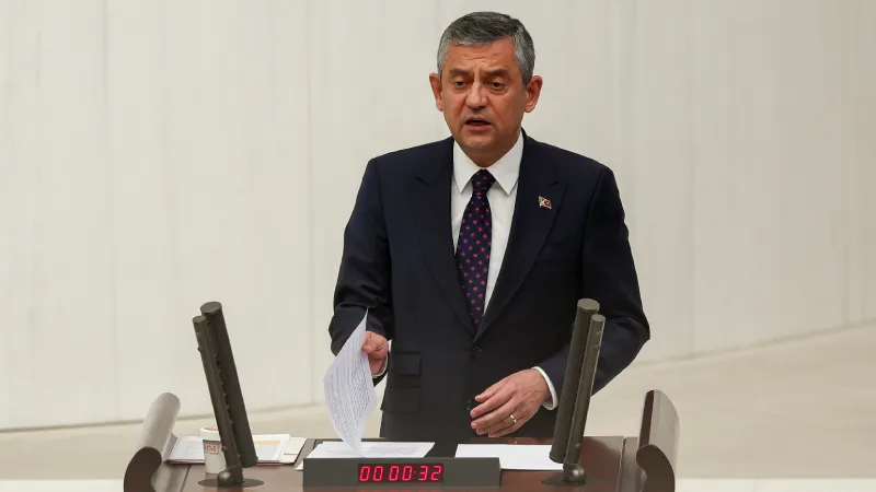 Özgür Özel: ‘Demokrasiye Kastedenlere Geçit Yok!’